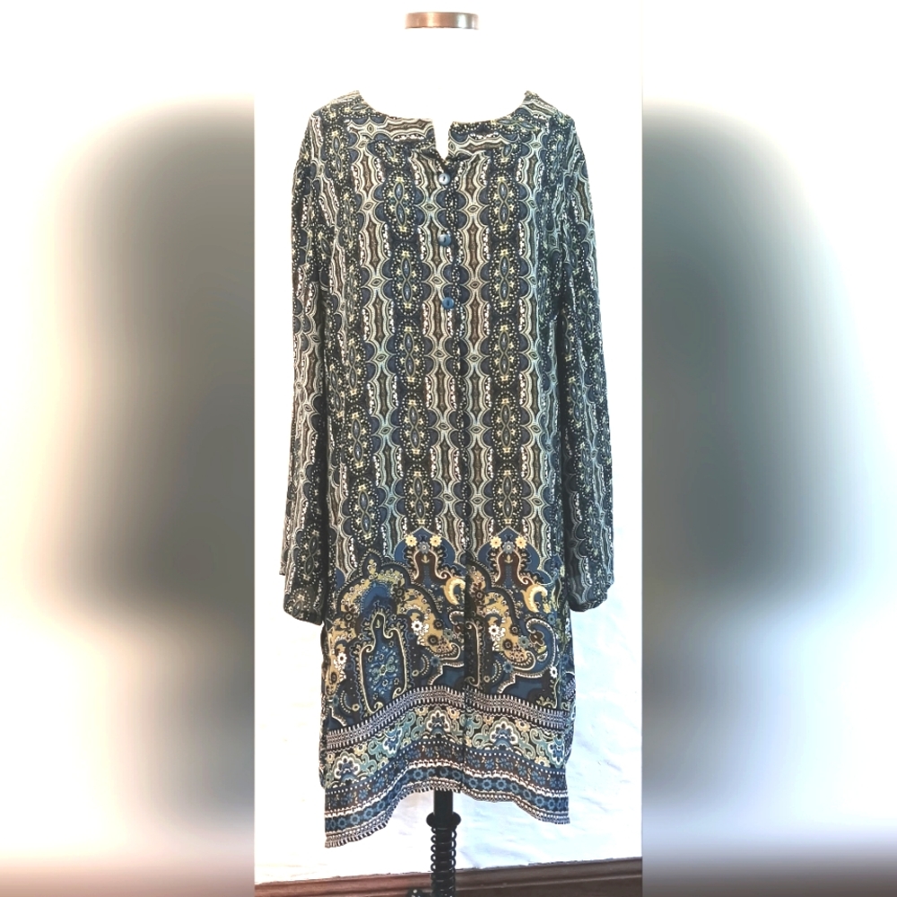 Sheer aqua, blue, green poly 3 button boho print tunic.  18/20. Ashley Stewart.